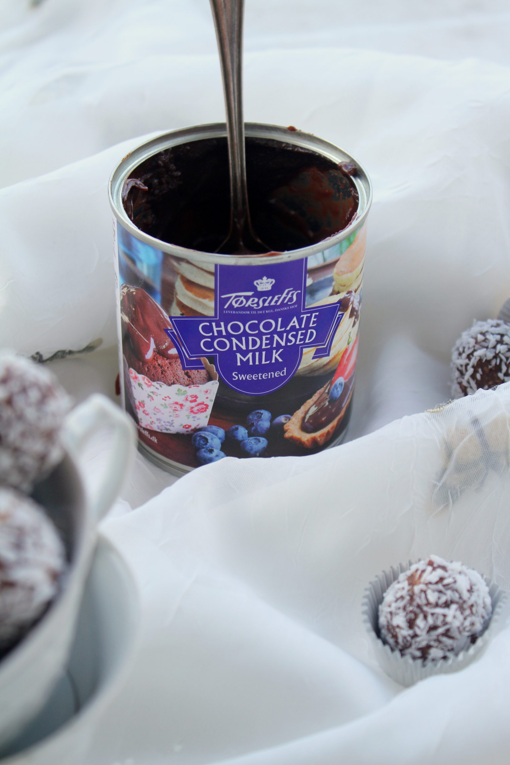 Chokladbollar med kondenserad Chokladmjölk