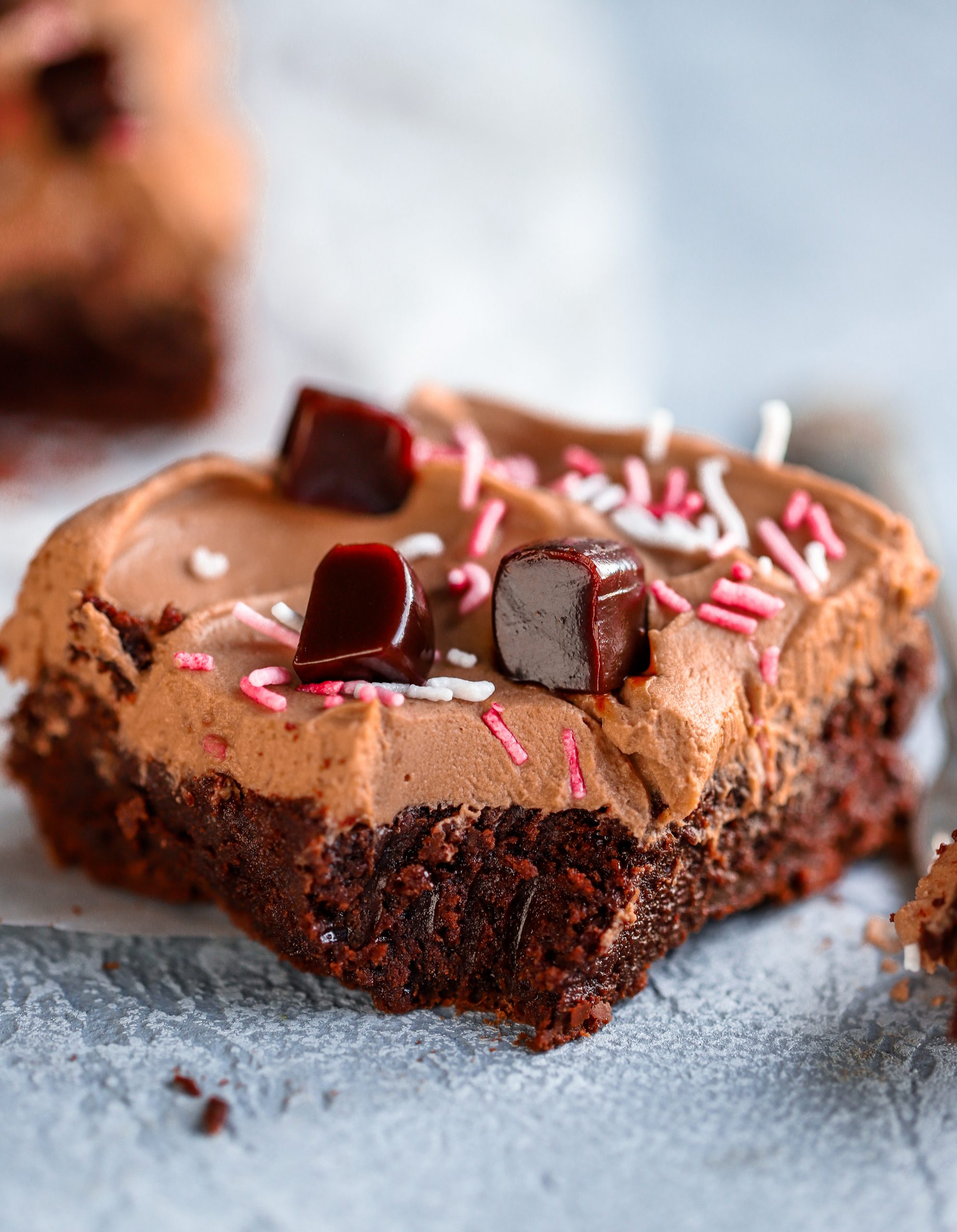 Brownies med chokladmousse