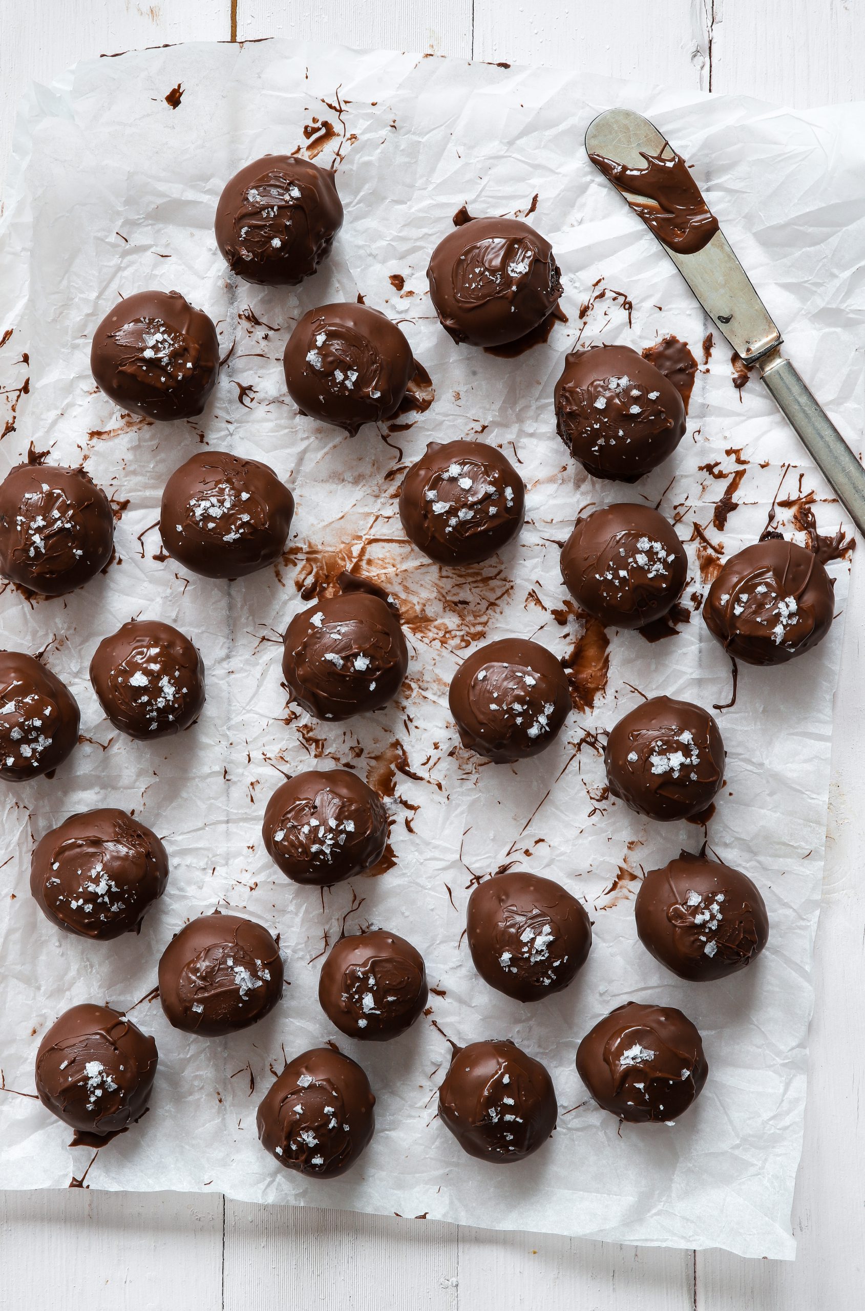 Chokladtårtebollar – recept på chokladtårta som munsbitar
